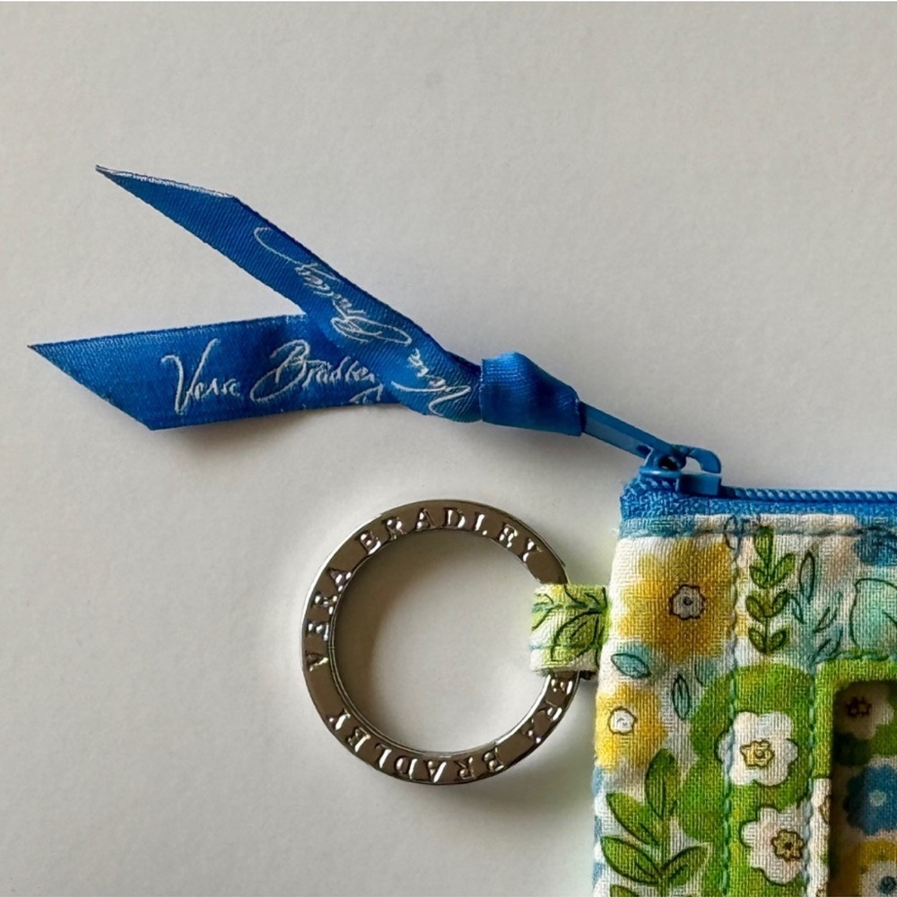 Vera Bradley | Floral ID Case with Keyring - Picture 3 of 10